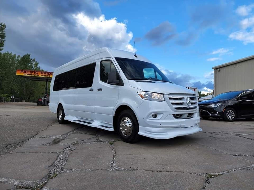 NYC Party And Limo Bus Services In Staten Island NY